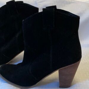 Nine West Black Suede Ankle Booties